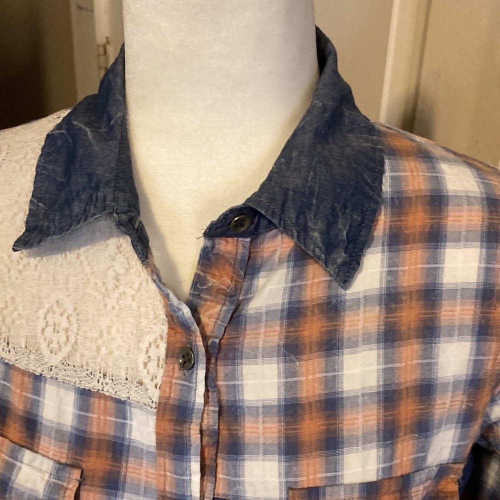 Gimmicks By Bke Patchwork Button Up Blouse Size S - image 5